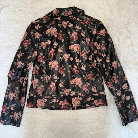New BB Dakota Pink and Black Leather Like Jacket Floral Pattern Size Small - Picture 4 of 4